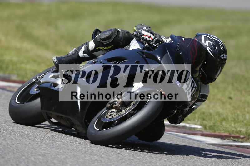 /44 09.08.2025 Plüss Moto Sport ADR/Freies Fahren/401